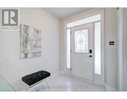 32 FROBISHER STREET, Richmond Hill, Ontario