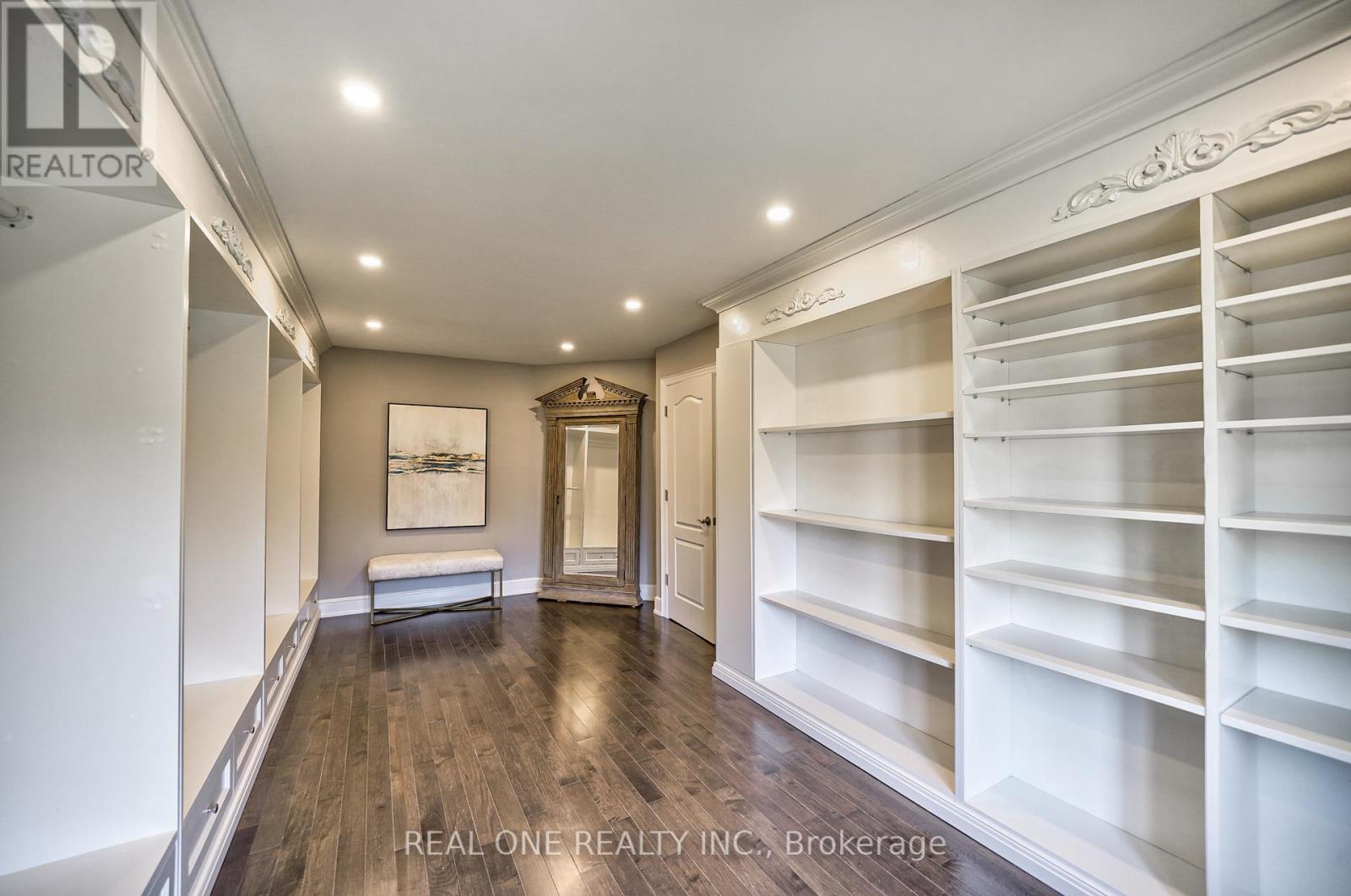 26 Clarendon Drive, Richmond Hill, Ontario  L4B 3Z5 - Photo 23 - N12431927