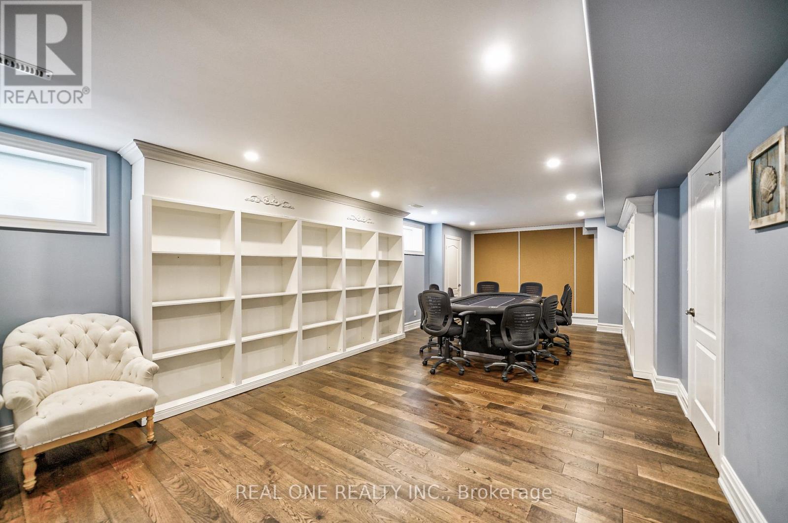 26 Clarendon Drive, Richmond Hill, Ontario  L4B 3Z5 - Photo 35 - N12431927