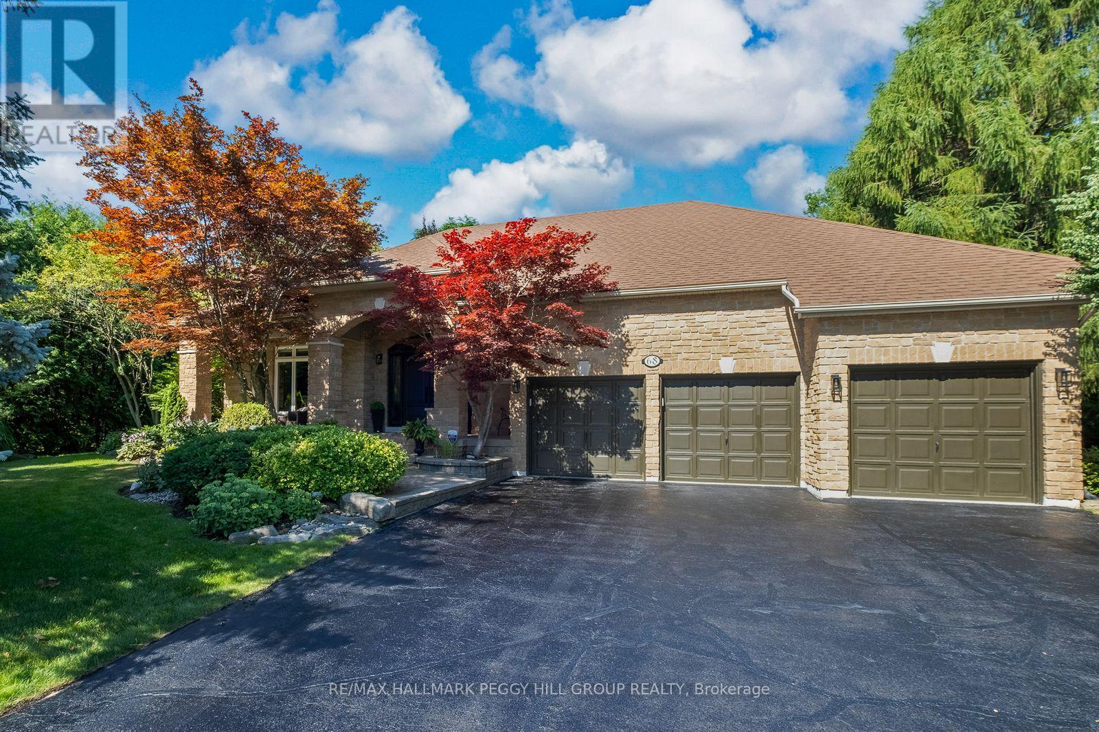 68 MACTAGGART DRIVE, King, Ontario