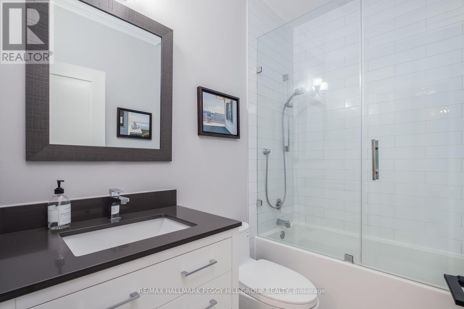 68 Mactaggart Drive, King, Ontario  L0G 1N0 - Photo 14 - N12431939