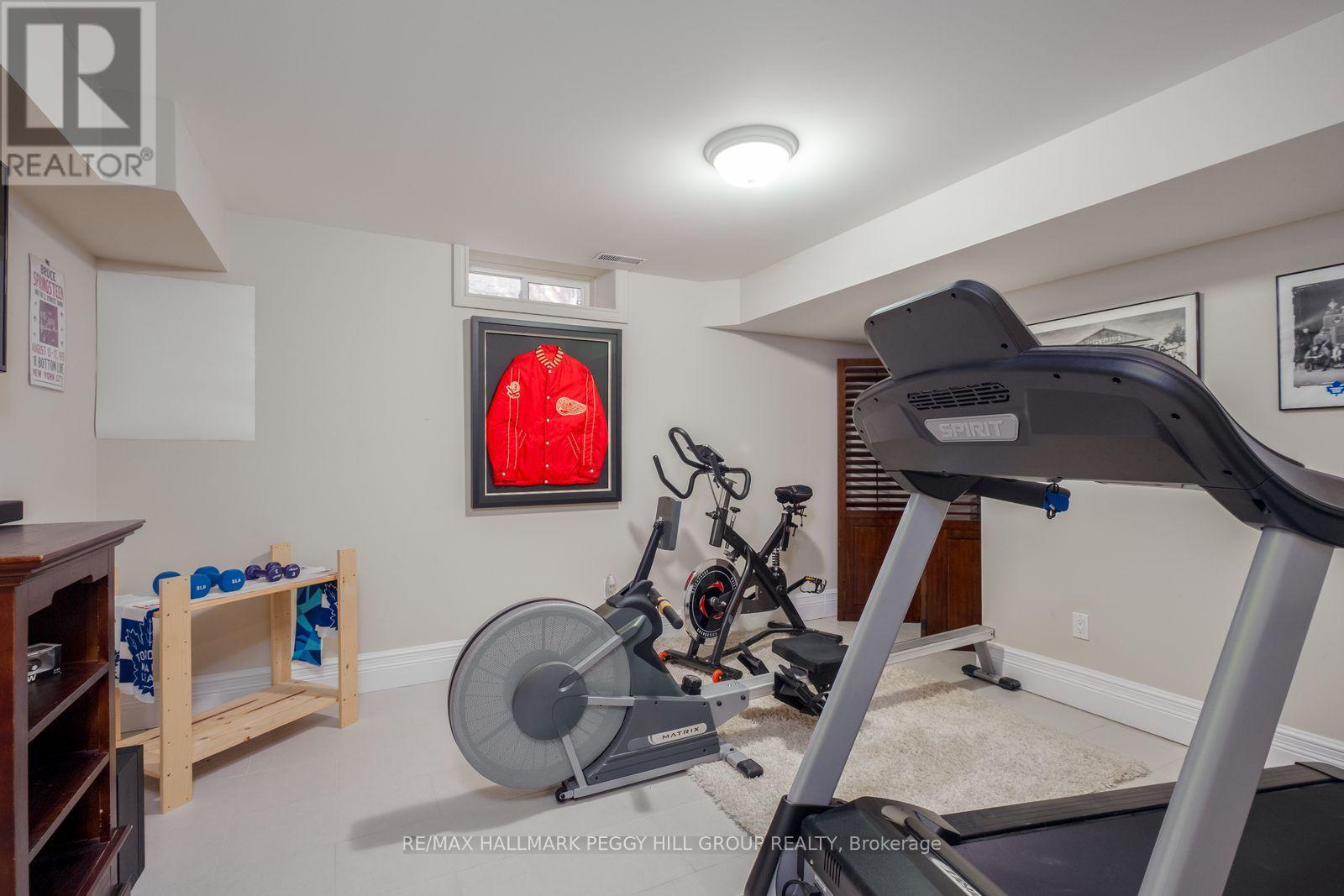 68 Mactaggart Drive, King, Ontario  L0G 1N0 - Photo 19 - N12431939