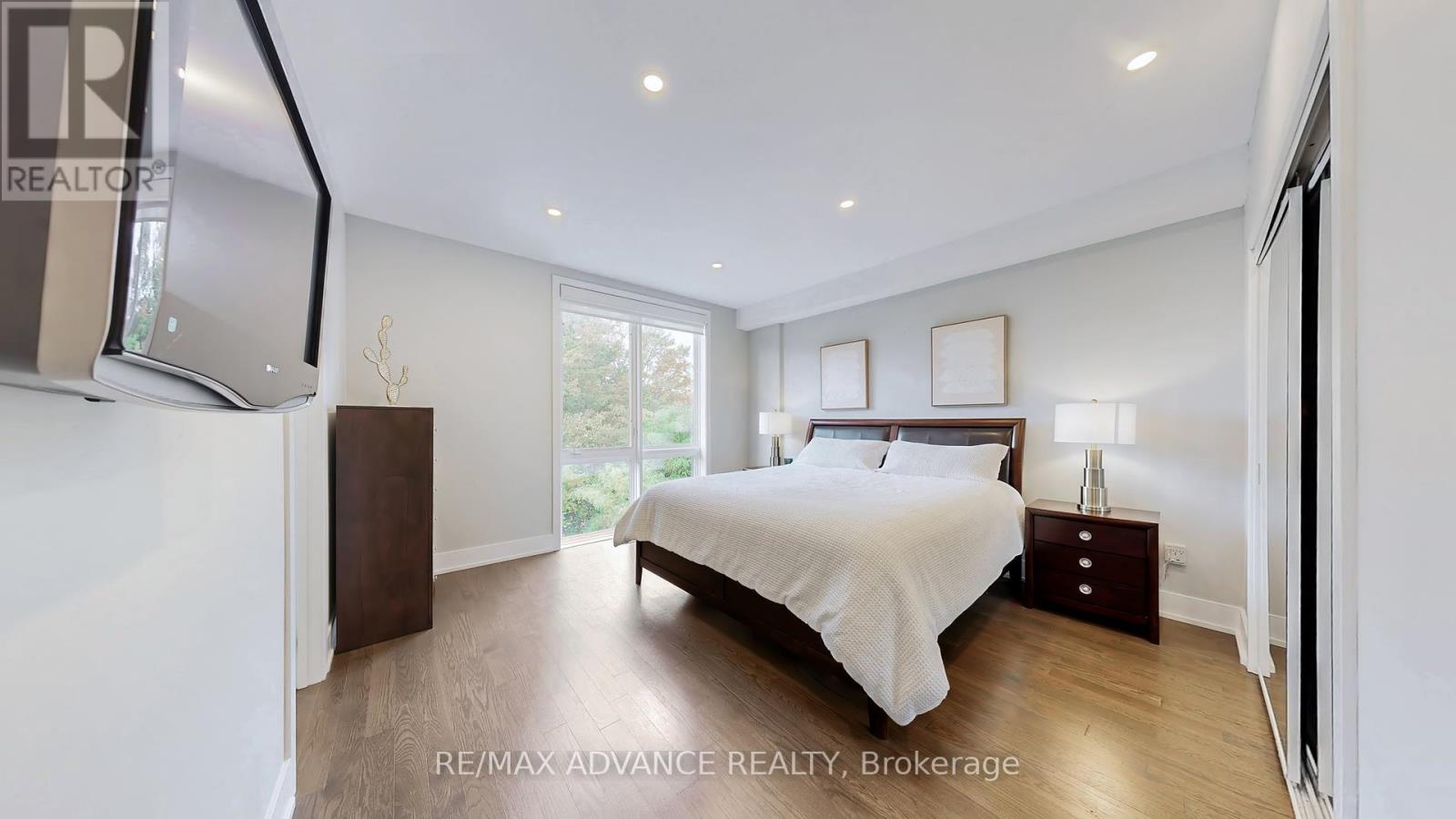 32 Crestridge Drive, Vaughan, Ontario  L4J 0K1 - Photo 22 - N12431943