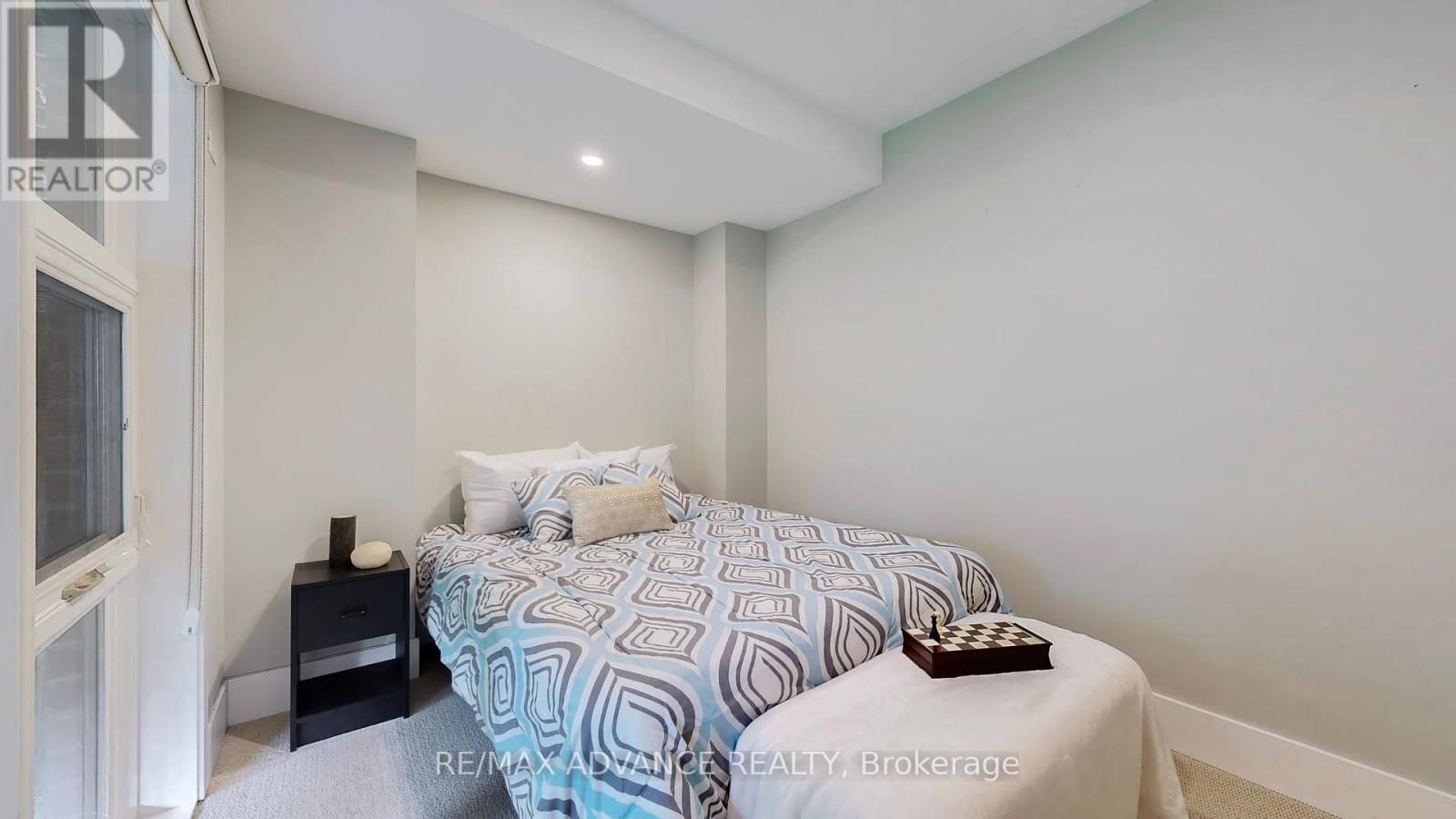 32 Crestridge Drive, Vaughan, Ontario  L4J 0K1 - Photo 41 - N12431943