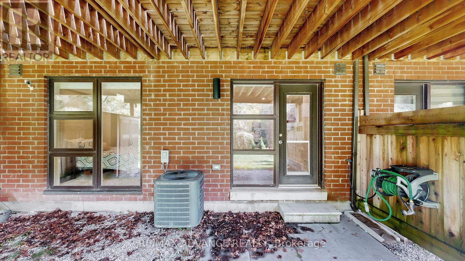 32 Crestridge Drive, Vaughan, Ontario  L4J 0K1 - Photo 48 - N12431943
