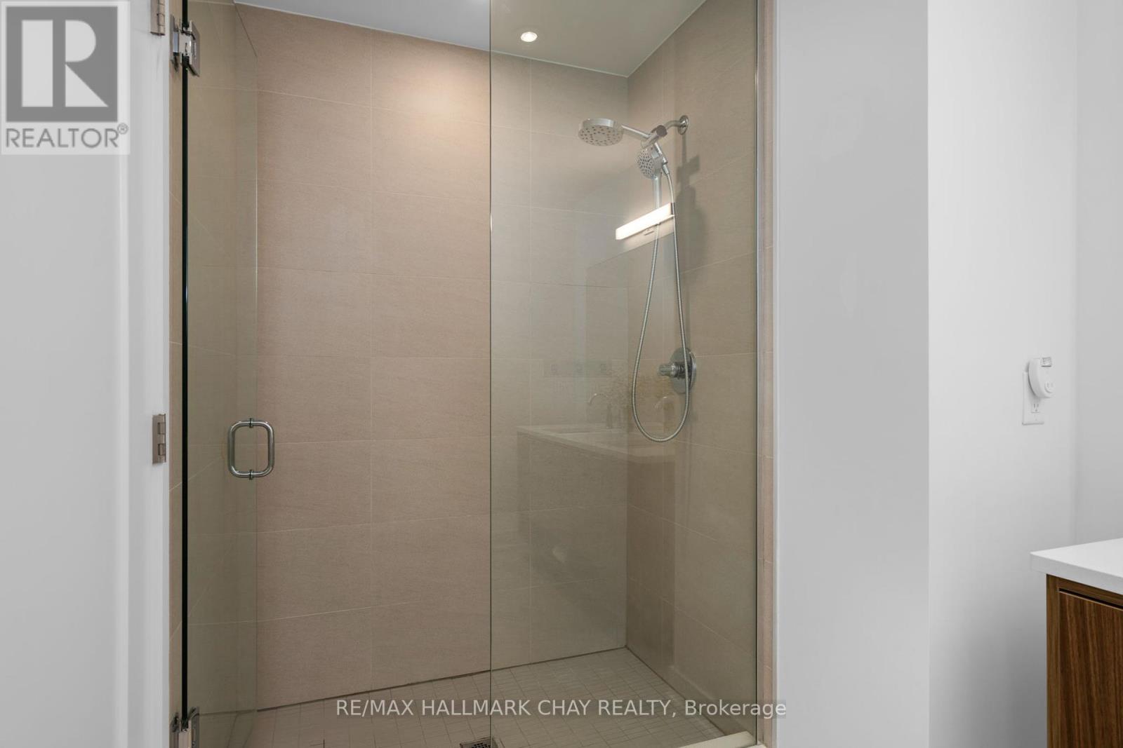 302 - 185 Dunlop Street E, Barrie, Ontario  L4M 0L7 - Photo 17 - S12431948