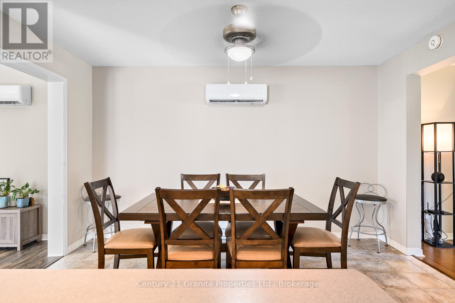 7 Tudhope Street, Parry Sound, Ontario  P2A 2H9 - Photo 21 - X12431934