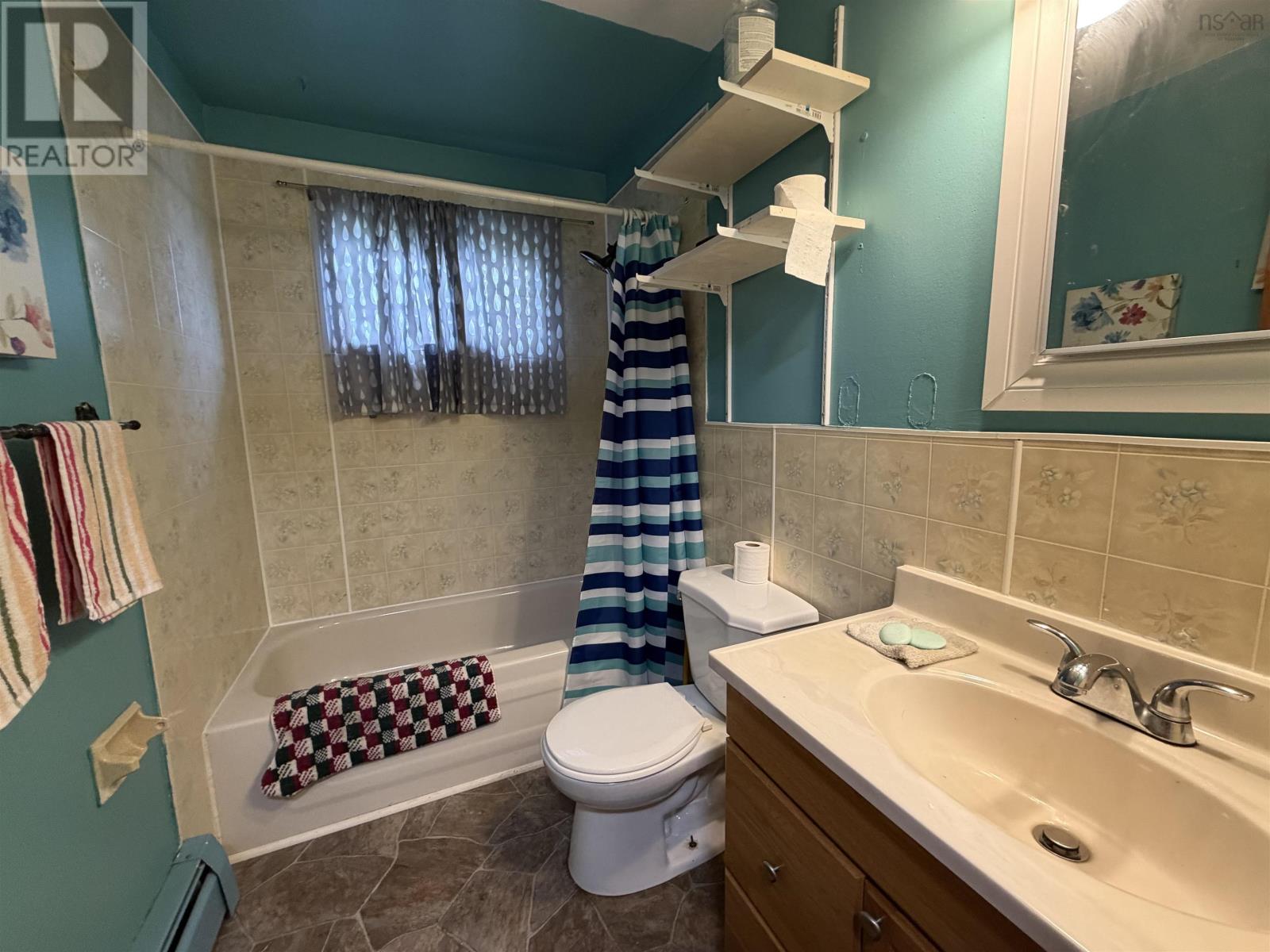 64 Macnamara Drive, Glace Bay, Nova Scotia  B1A 6A7 - Photo 12 - 202524573