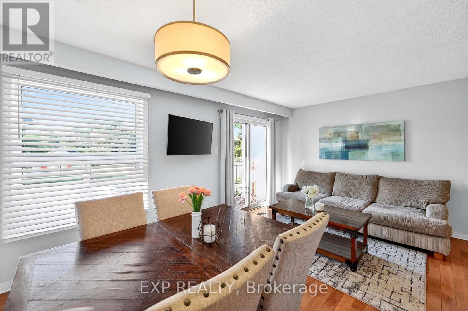 32 Collins Crescent, Brampton, Ontario  L6V 3M9 - Photo 15 - W12431809