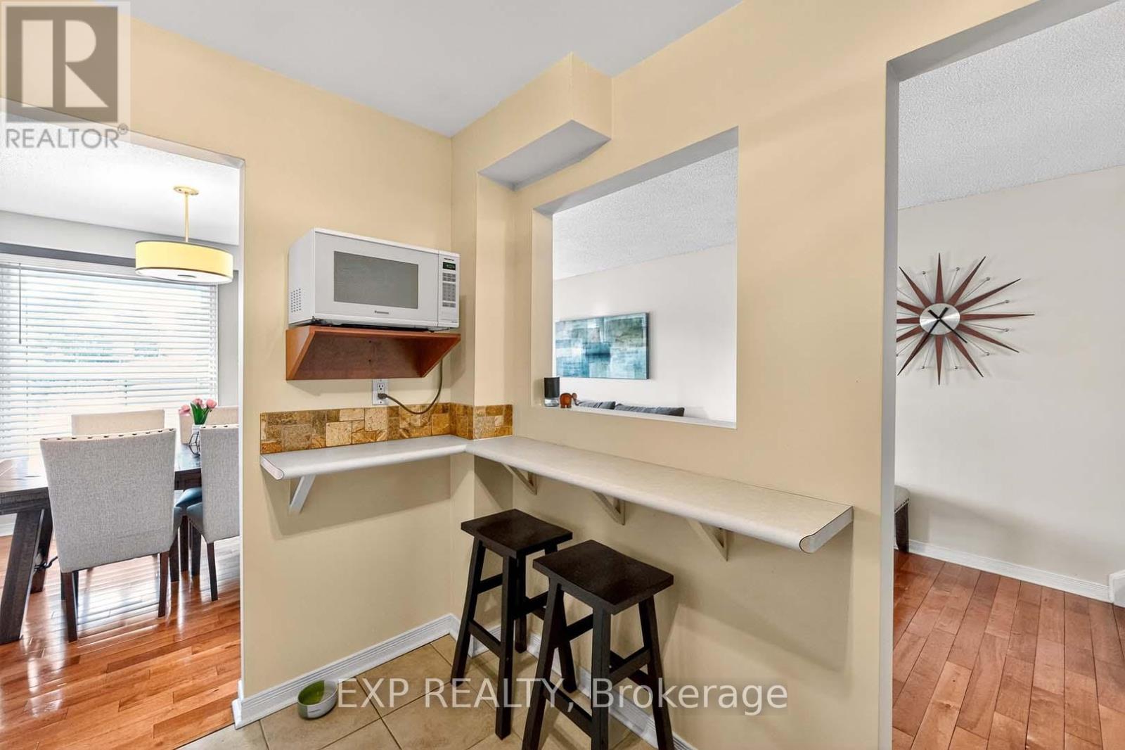 32 Collins Crescent, Brampton, Ontario  L6V 3M9 - Photo 19 - W12431809