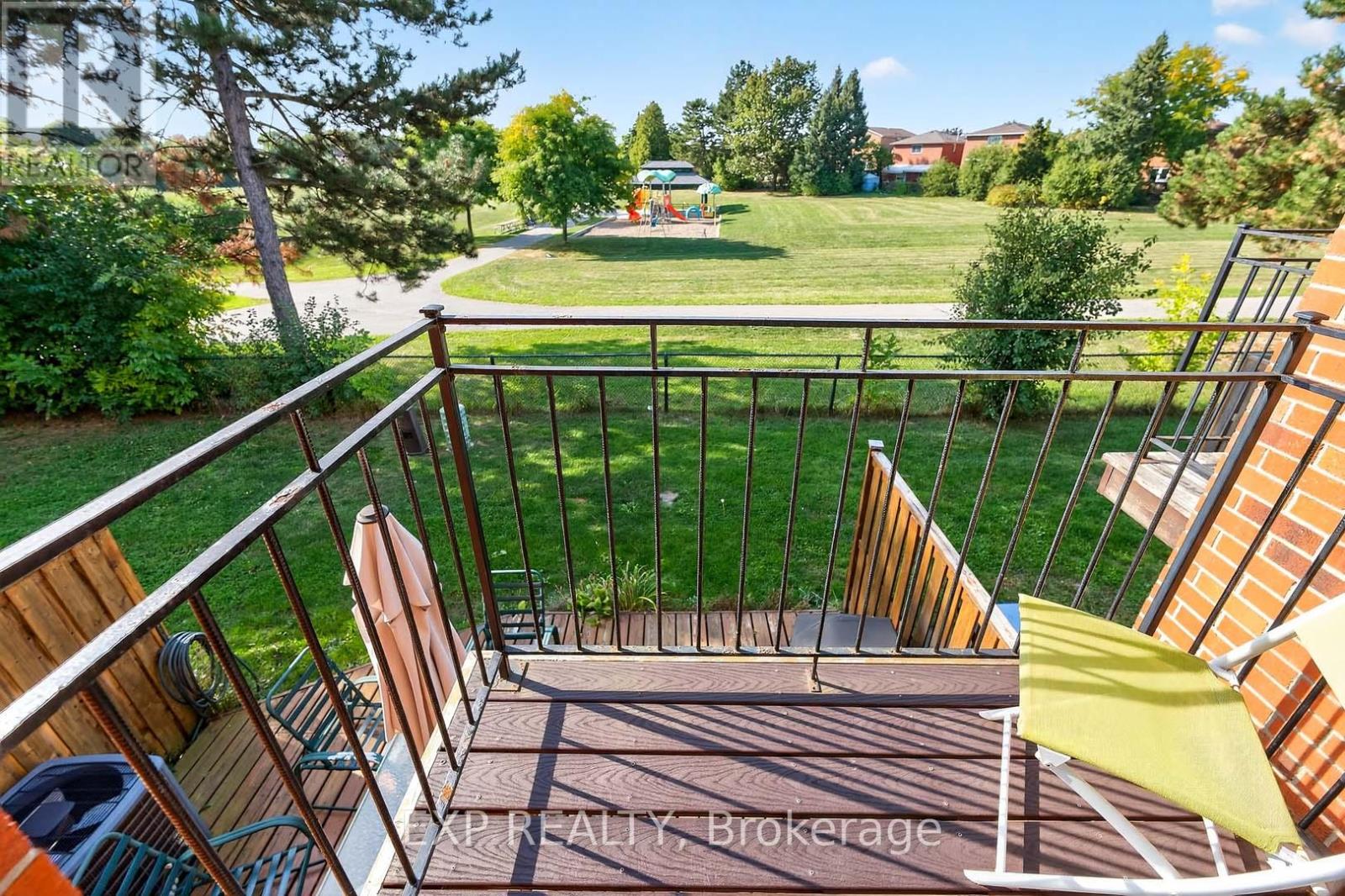 32 Collins Crescent, Brampton, Ontario  L6V 3M9 - Photo 35 - W12431809
