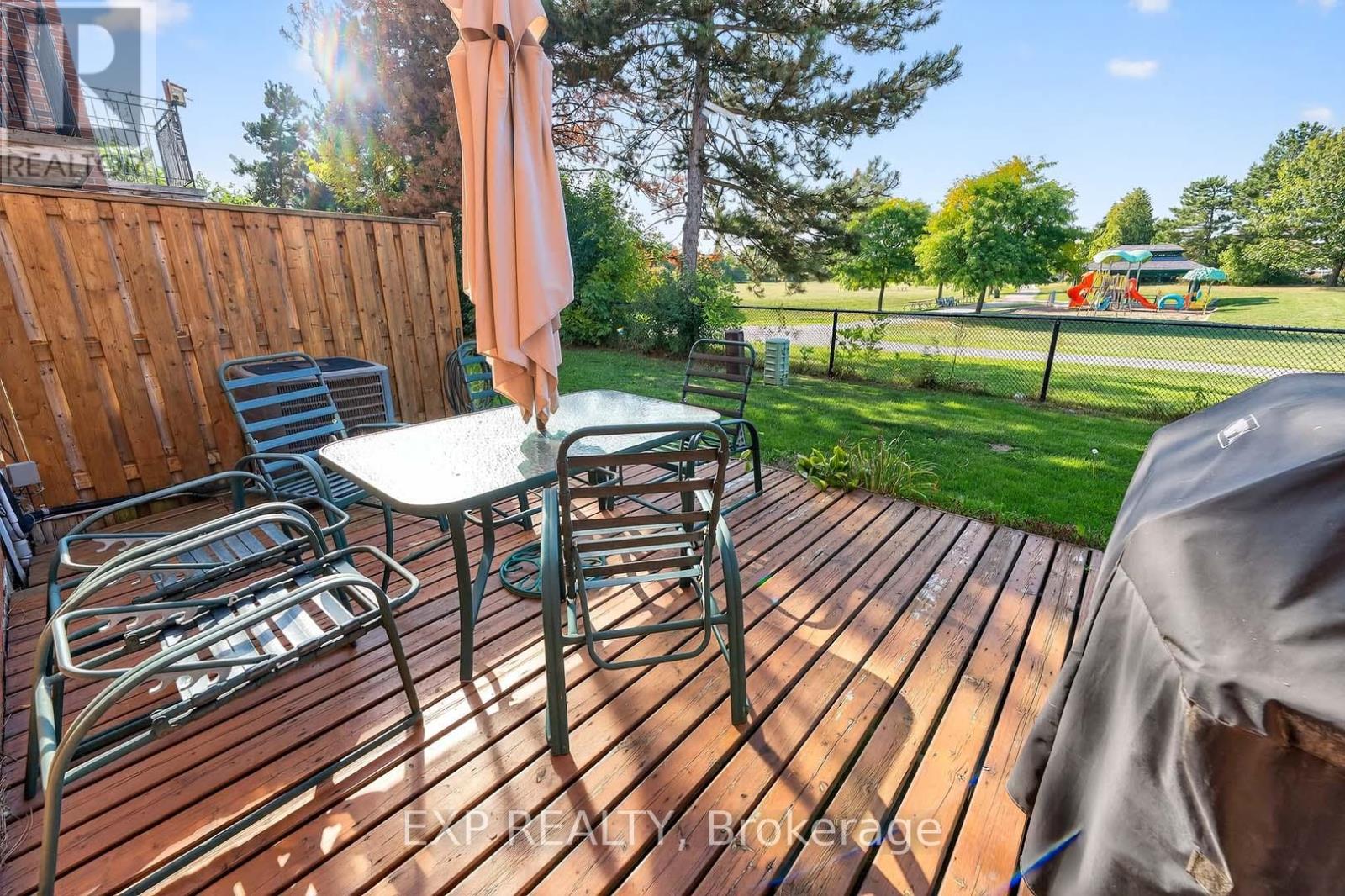 32 Collins Crescent, Brampton, Ontario  L6V 3M9 - Photo 37 - W12431809