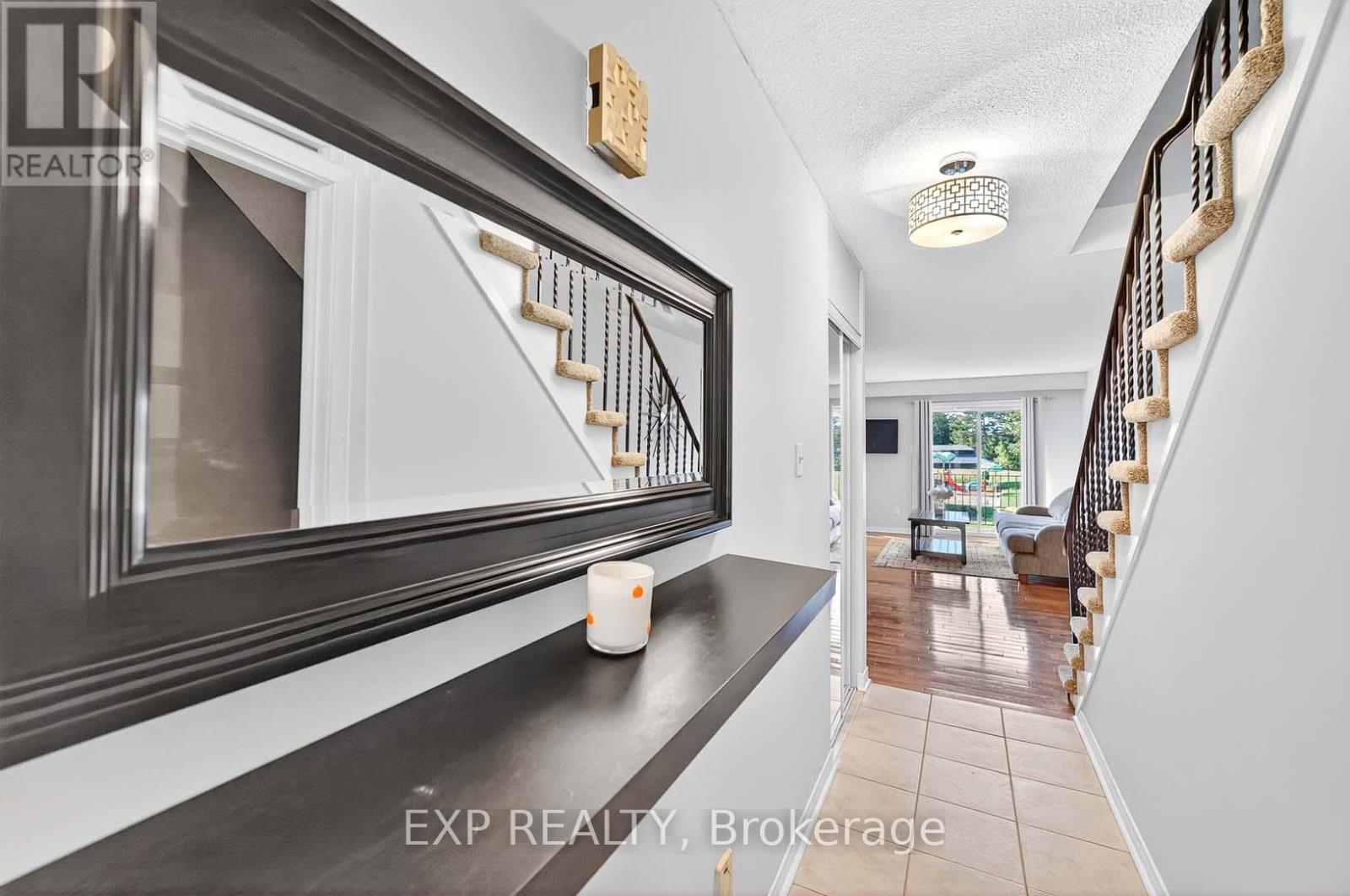 32 Collins Crescent, Brampton, Ontario  L6V 3M9 - Photo 7 - W12431809