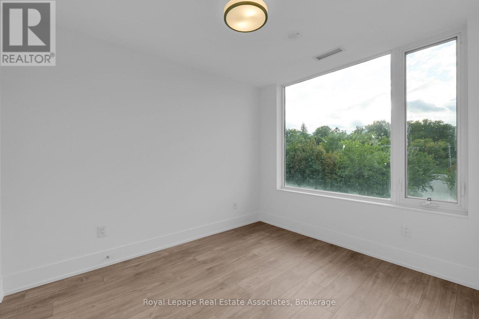 310 - 259 The Kingsway, Toronto, Ontario  M9A 0G2 - Photo 13 - W12431835