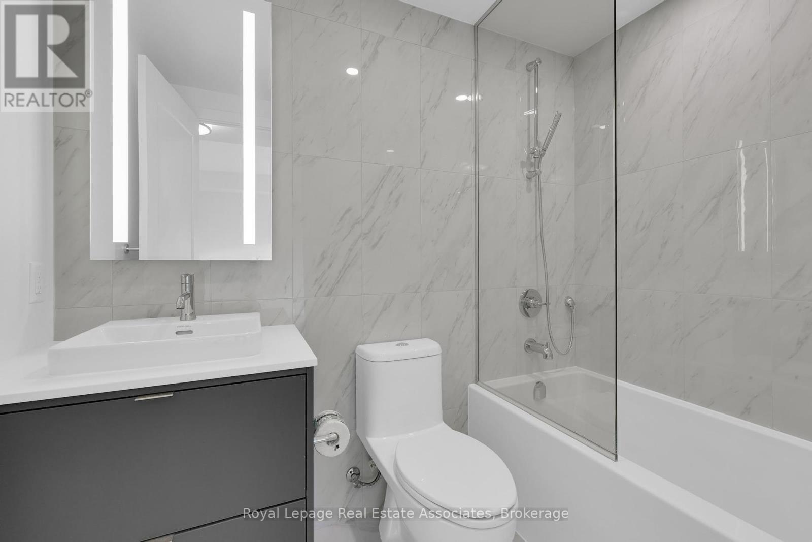 310 - 259 The Kingsway, Toronto, Ontario  M9A 0G2 - Photo 17 - W12431835