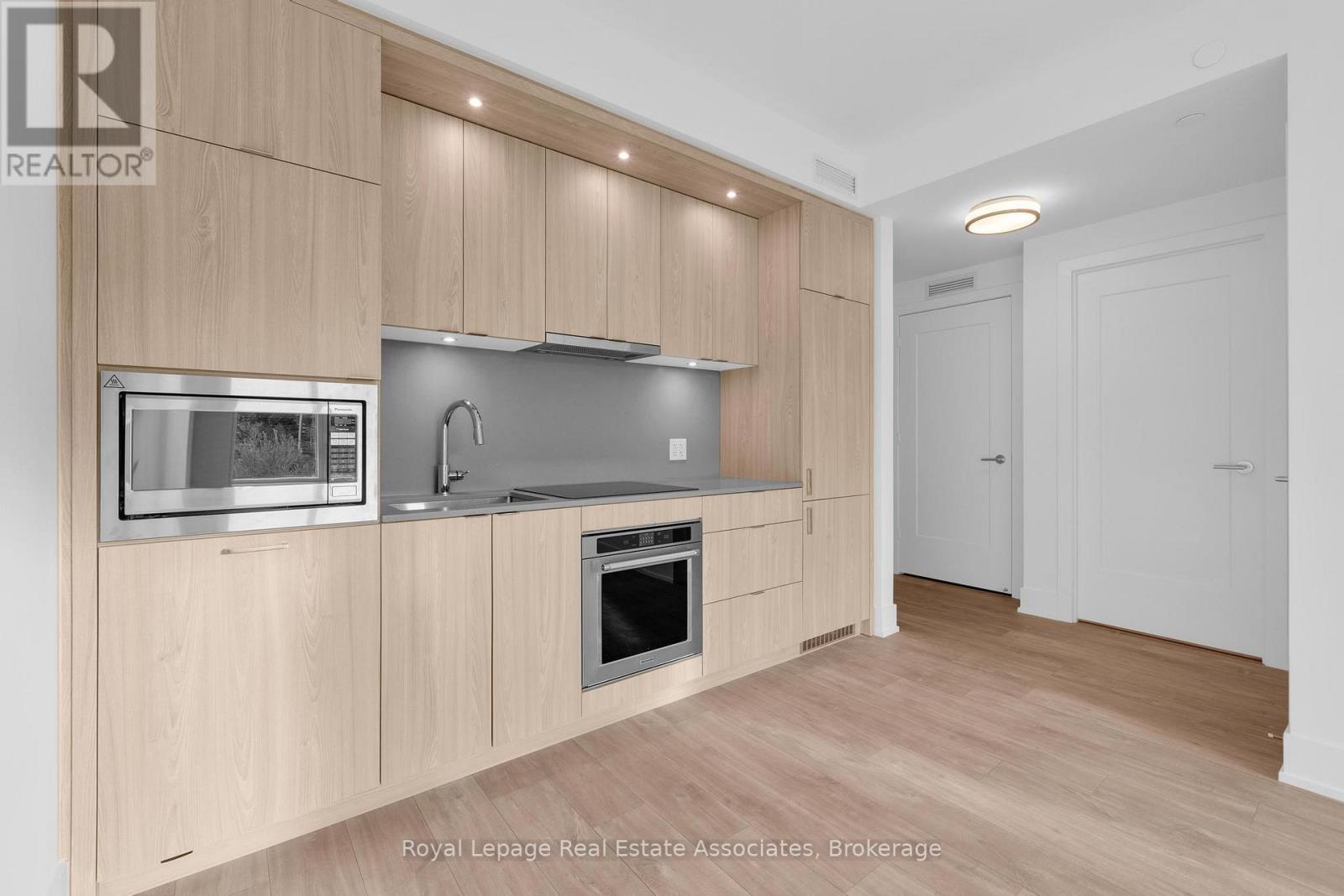 310 - 259 The Kingsway, Toronto, Ontario  M9A 0G2 - Photo 18 - W12431835