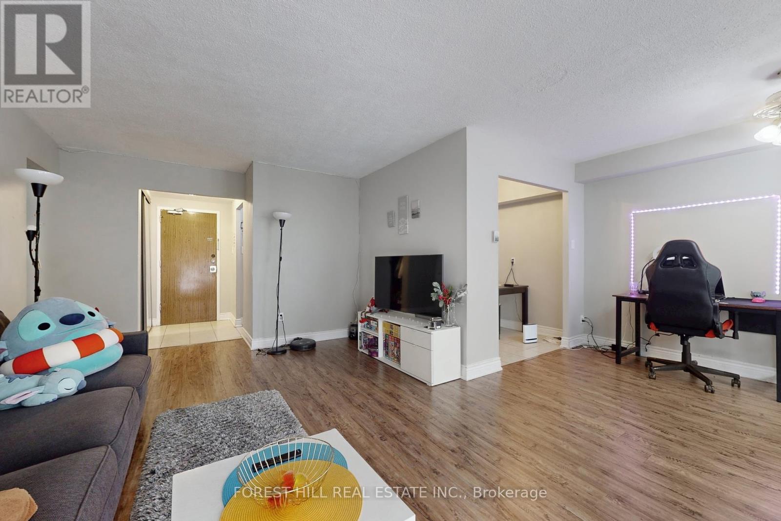 308 - 15 London Green Court, Toronto, Ontario  M3N 1K4 - Photo 14 - W12431853