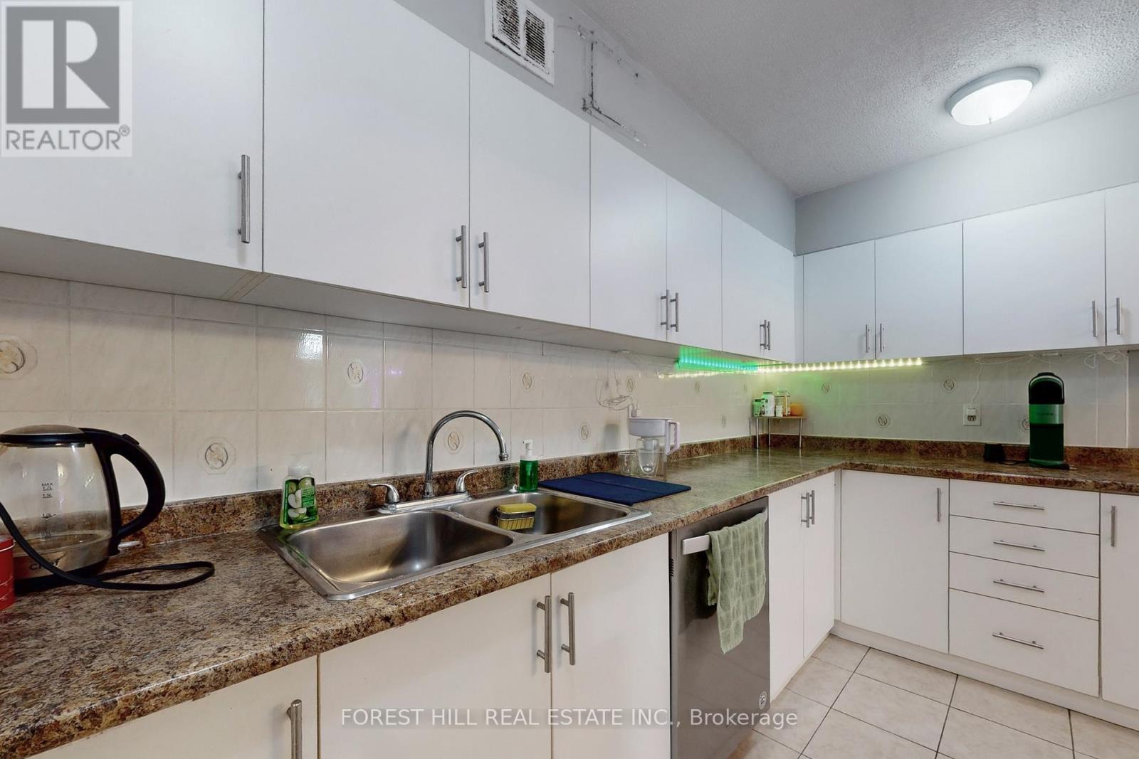 308 - 15 London Green Court, Toronto, Ontario  M3N 1K4 - Photo 16 - W12431853