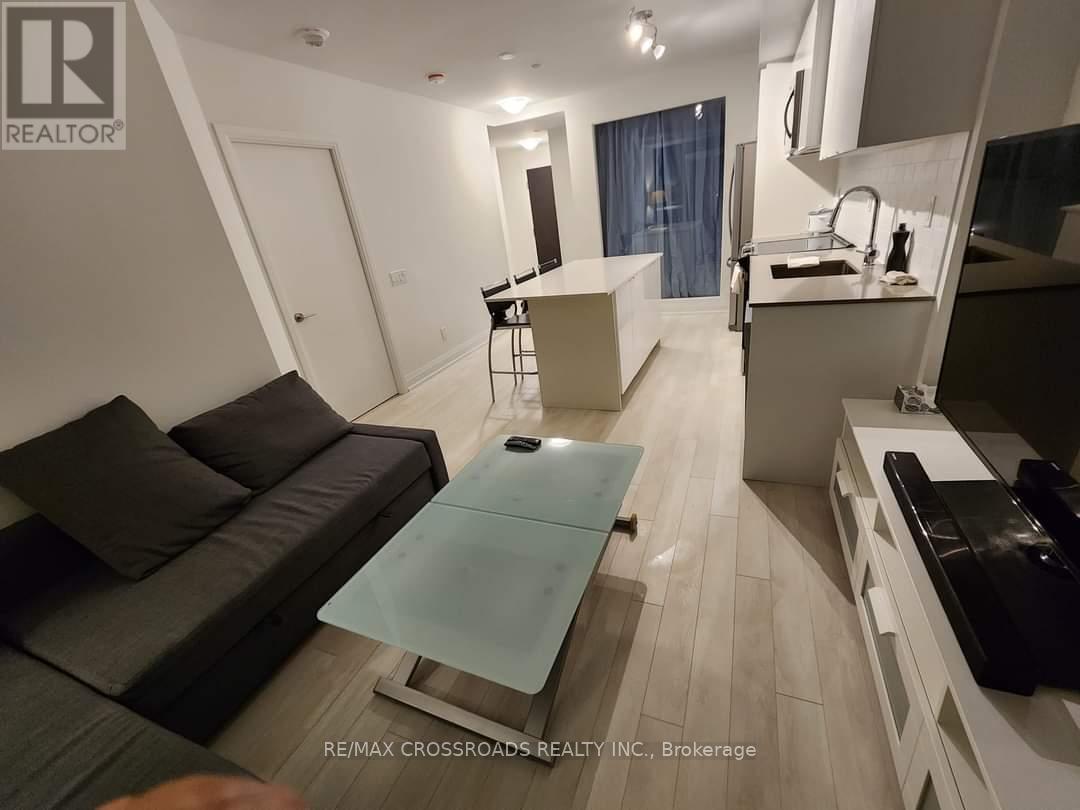 2105 - 1461 Lawrence Avenue W, Toronto, Ontario  M6L 0A6 - Photo 3 - W12431857