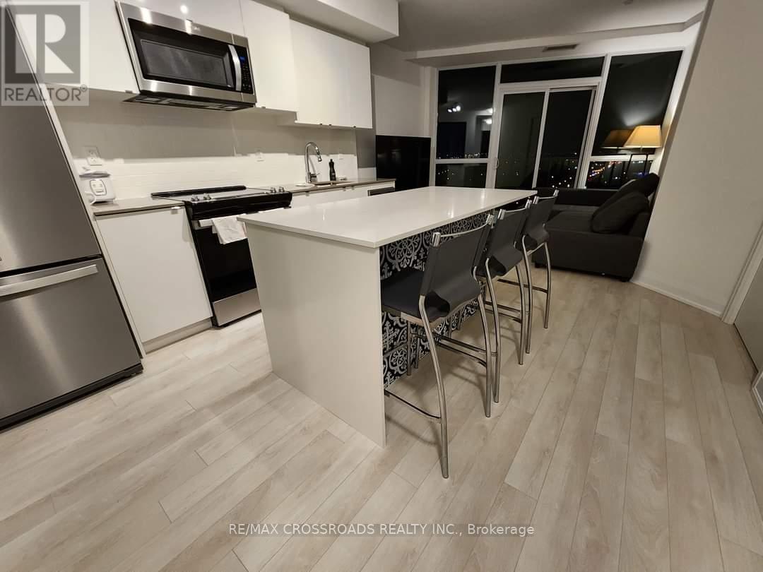 2105 - 1461 Lawrence Avenue W, Toronto, Ontario  M6L 0A6 - Photo 4 - W12431857