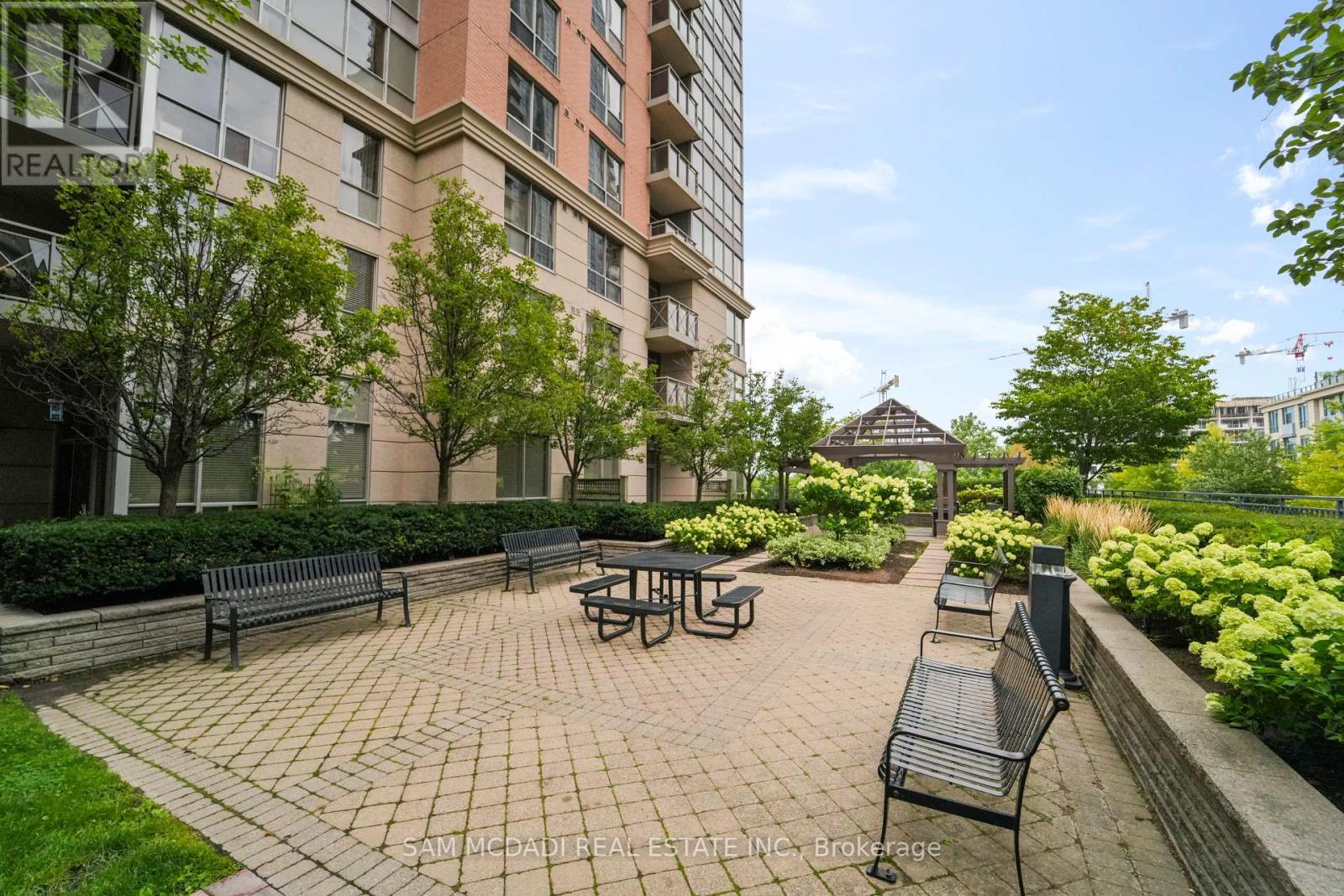 2002 - 5229 Dundas Street W, Toronto, Ontario  M9B 6L9 - Photo 26 - W12431916