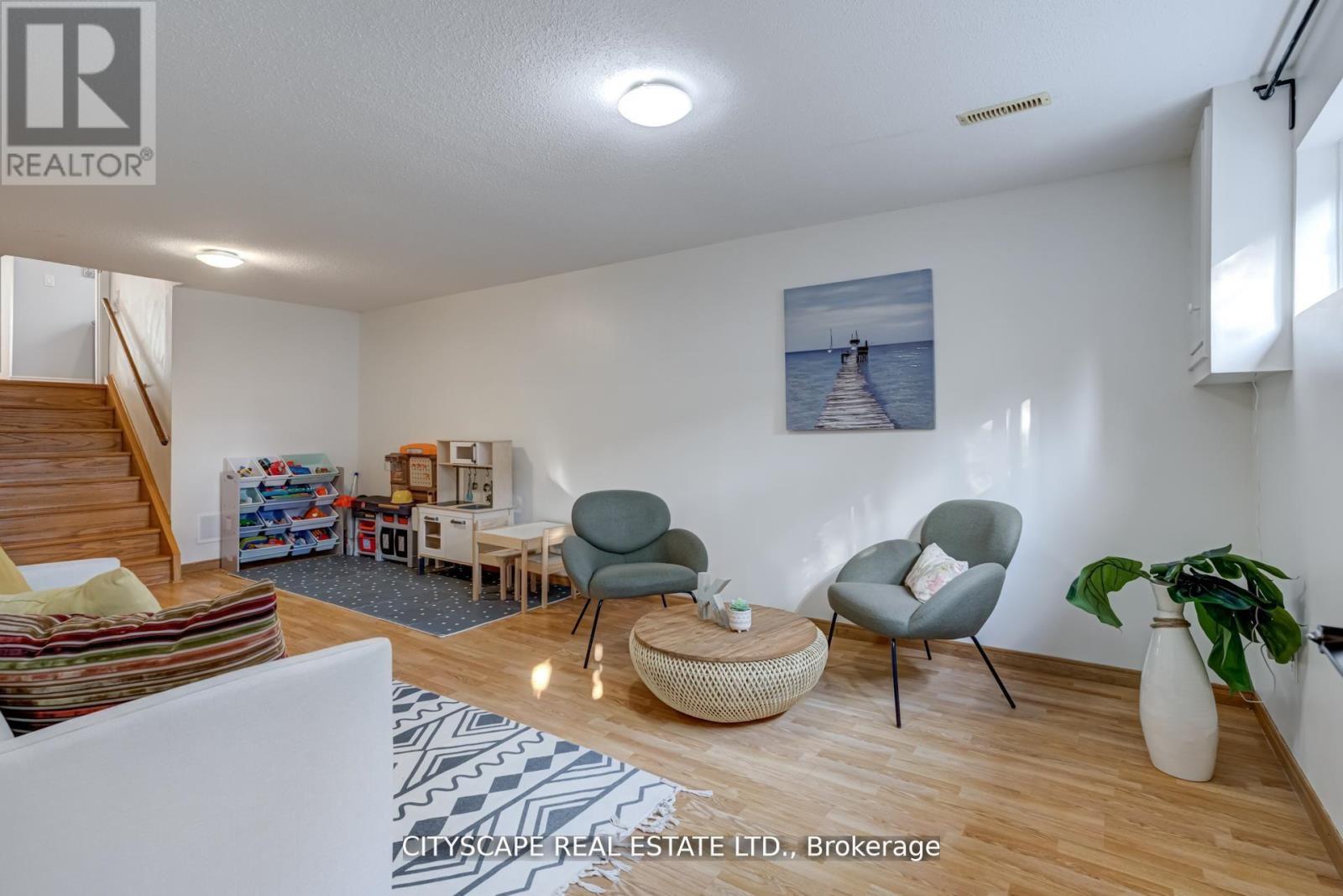 3206 Candela Drive, Mississauga, Ontario  L5A 2T8 - Photo 25 - W12431947