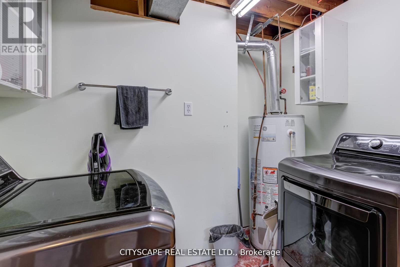 3206 Candela Drive, Mississauga, Ontario  L5A 2T8 - Photo 28 - W12431947
