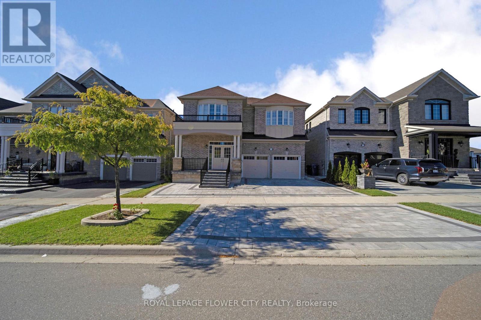 44 YOUNG GARDEN CRESCENT, Brampton, Ontario
