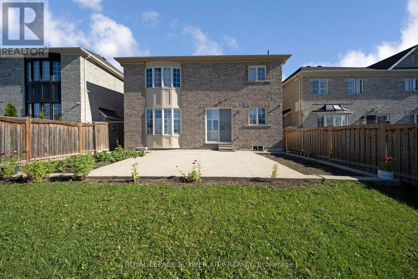 44 Young Garden Crescent, Brampton, Ontario  L6Y 6A4 - Photo 48 - W12431965