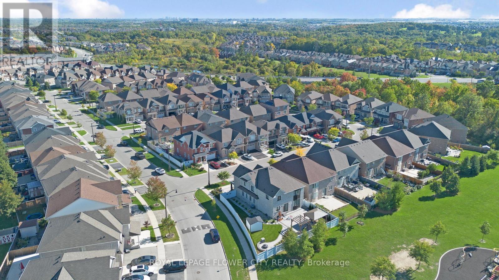 44 Young Garden Crescent, Brampton, Ontario  L6Y 6A4 - Photo 49 - W12431965