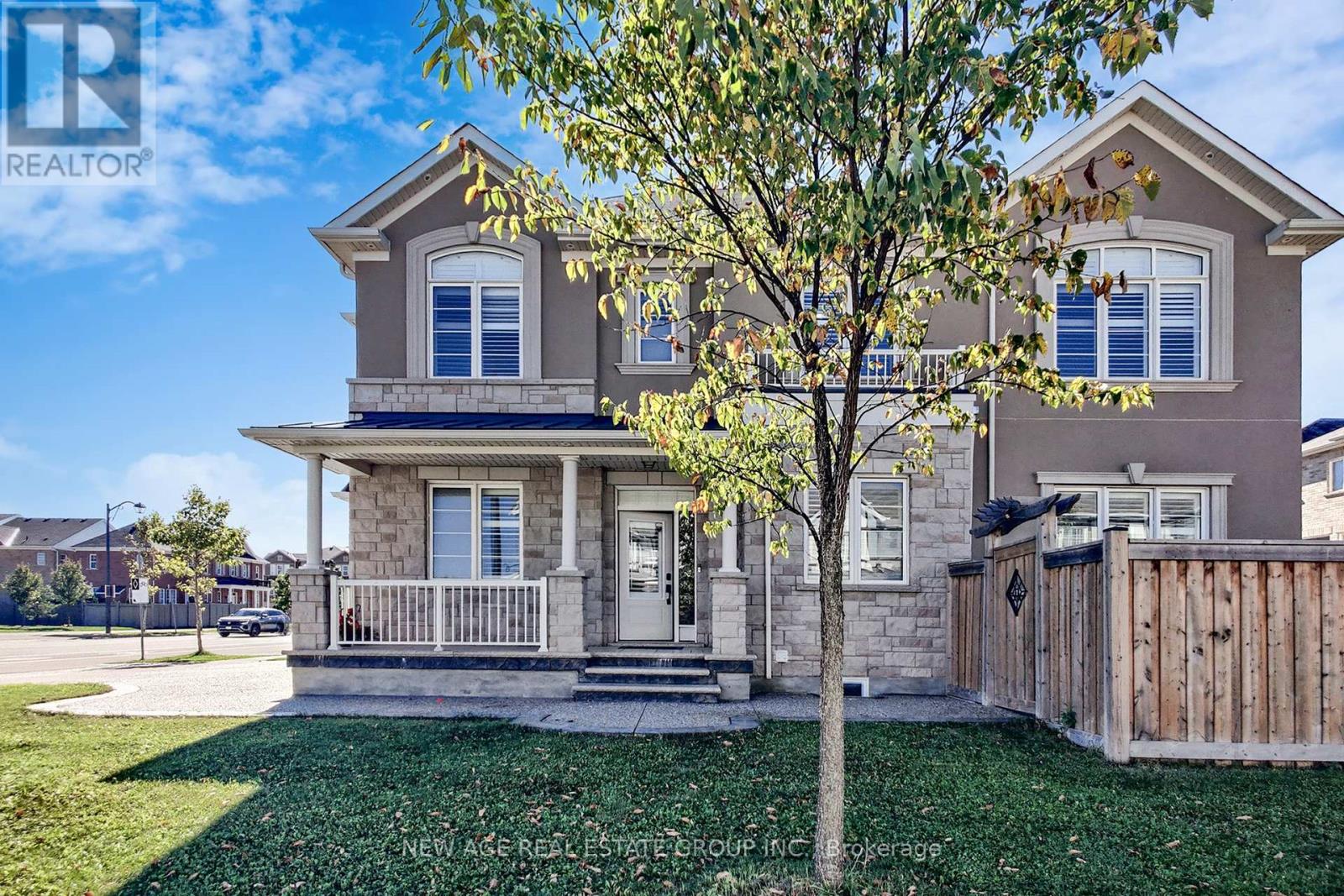 153 Whitlock Avenue, Milton, Ontario  L9E 1G1 - Photo 4 - W12431988