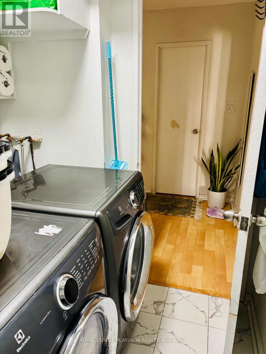 408 - 330 Dixon Road, Toronto, Ontario  M9R 1S9 - Photo 12 - W12431991