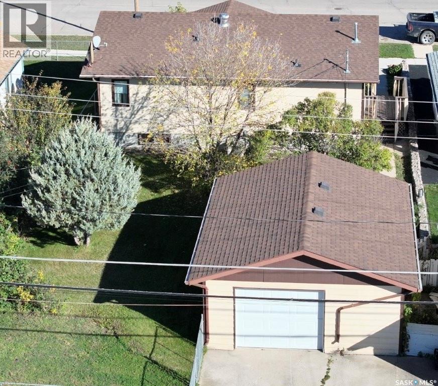 403 Churchill Street, Hudson Bay, Saskatchewan  S0E 0Y0 - Photo 2 - SK016224