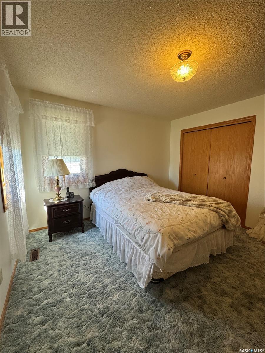 403 Churchill Street, Hudson Bay, Saskatchewan  S0E 0Y0 - Photo 27 - SK016224