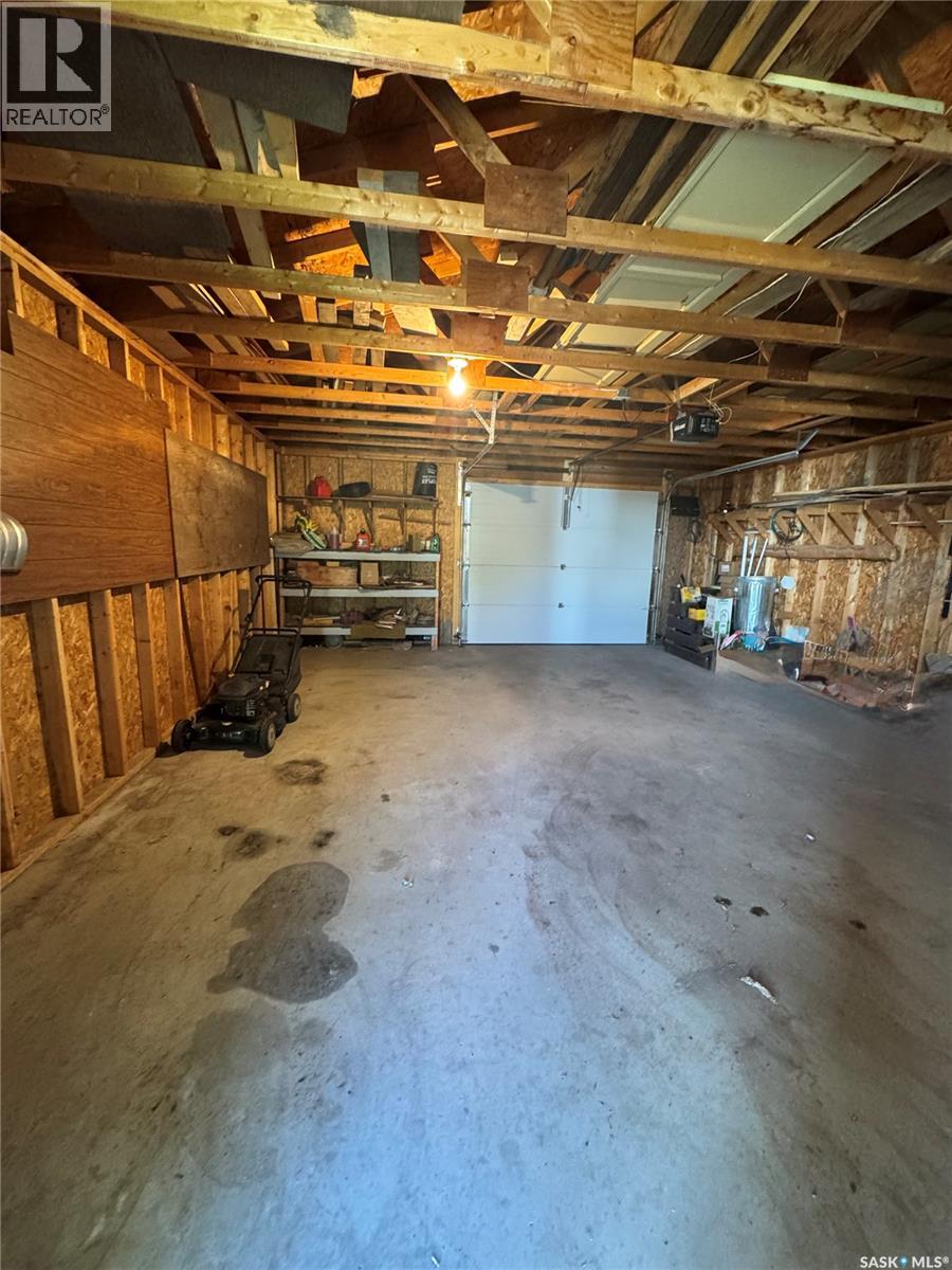 403 Churchill Street, Hudson Bay, Saskatchewan  S0E 0Y0 - Photo 8 - SK016224