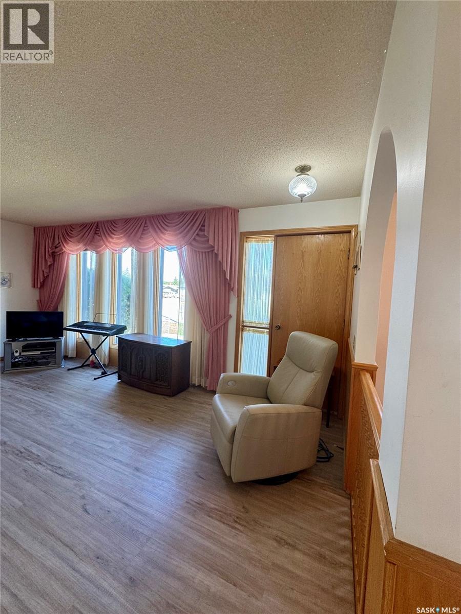 403 Churchill Street, Hudson Bay, Saskatchewan  S0E 0Y0 - Photo 23 - SK016224