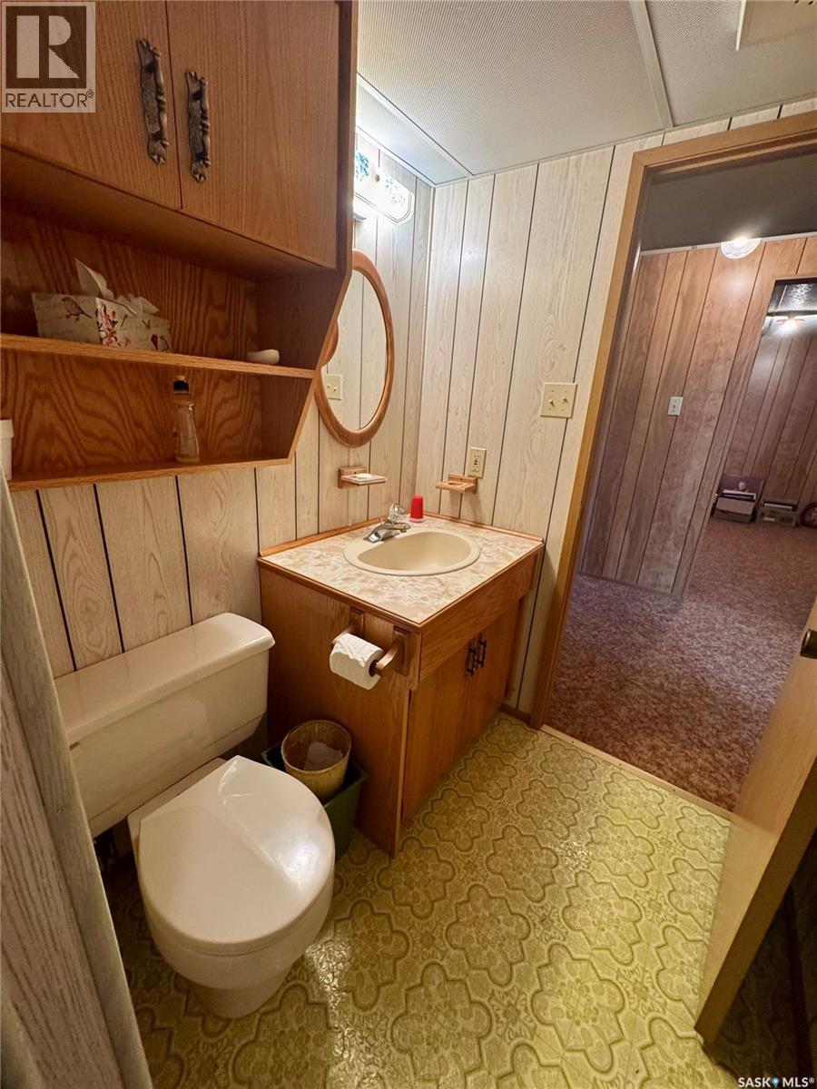 403 Churchill Street, Hudson Bay, Saskatchewan  S0E 0Y0 - Photo 42 - SK016224