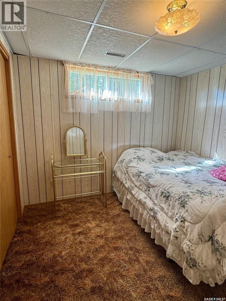 403 Churchill Street, Hudson Bay, Saskatchewan  S0E 0Y0 - Photo 37 - SK016224