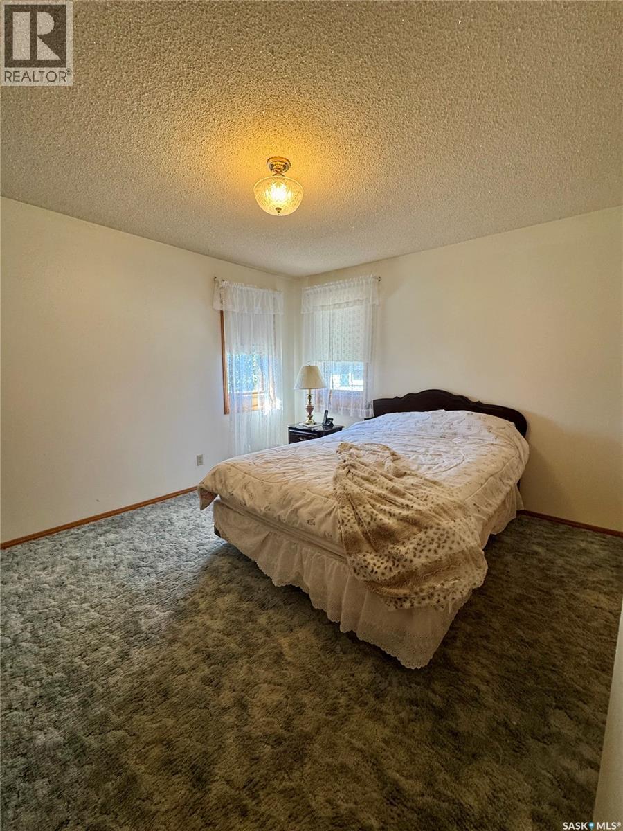 403 Churchill Street, Hudson Bay, Saskatchewan  S0E 0Y0 - Photo 26 - SK016224