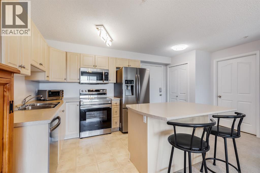 7308, 304 Mackenzie Way Sw, Airdrie, Alberta  T4B 3H7 - Photo 7 - A2260044