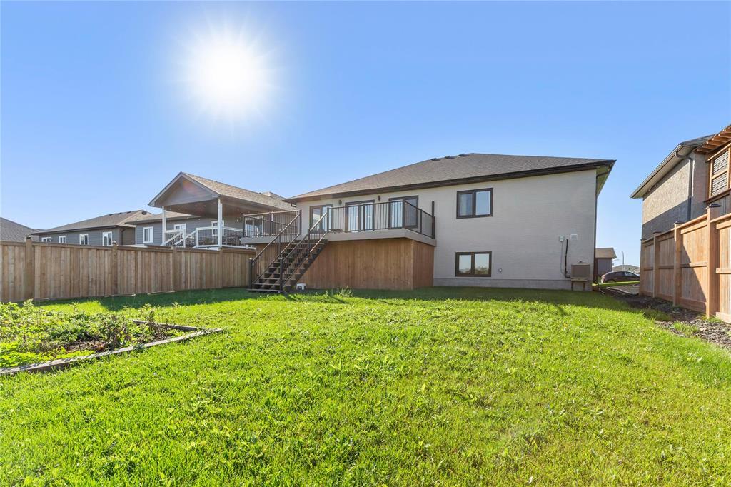 117 Parkhill Crescent, Steinbach, Manitoba  R5G 0Z4 - Photo 30 - 202525072