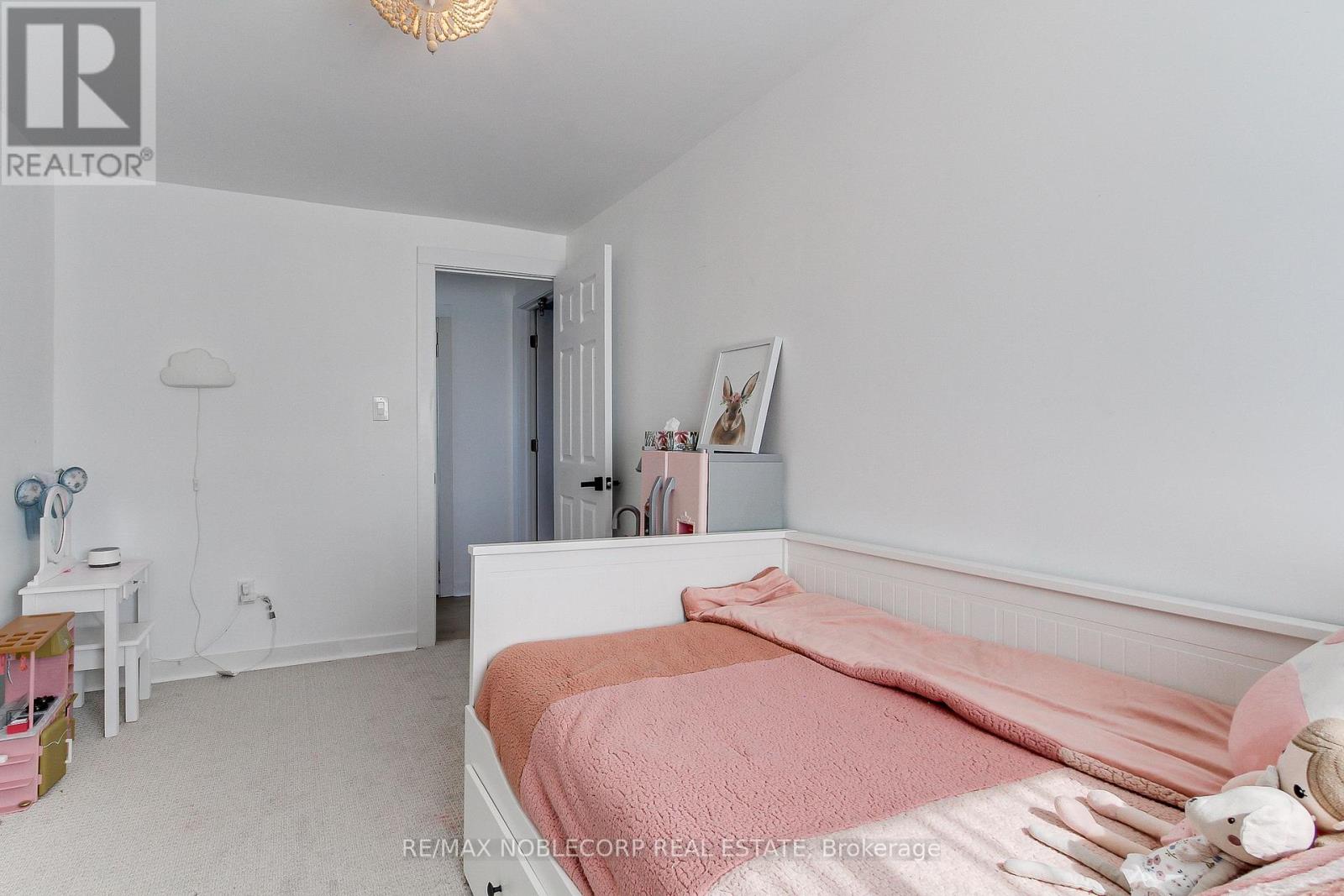 174 East 31st. Street, Hamilton, Ontario  L8V 3P5 - Photo 18 - X12431810