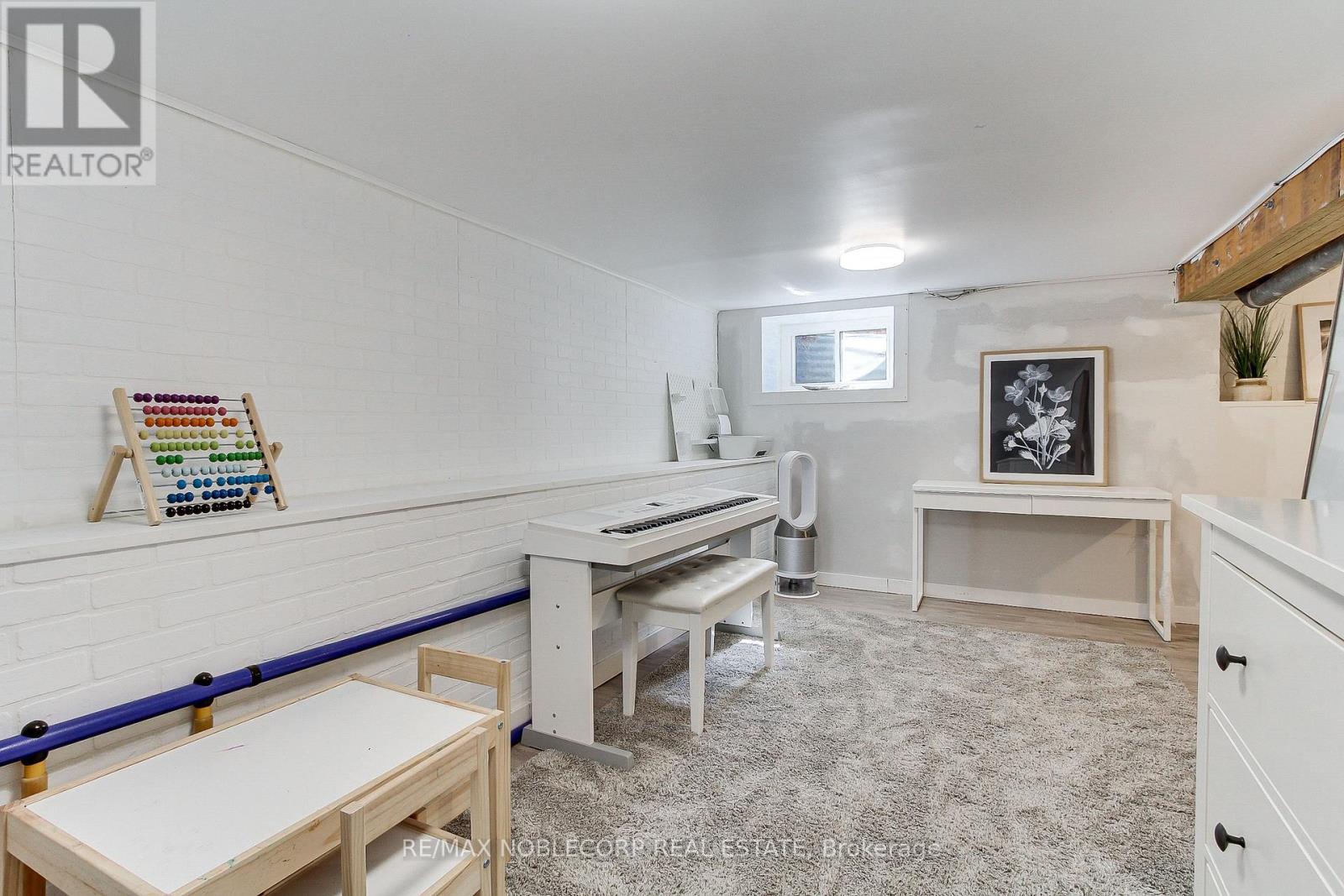 174 East 31st. Street, Hamilton, Ontario  L8V 3P5 - Photo 24 - X12431810