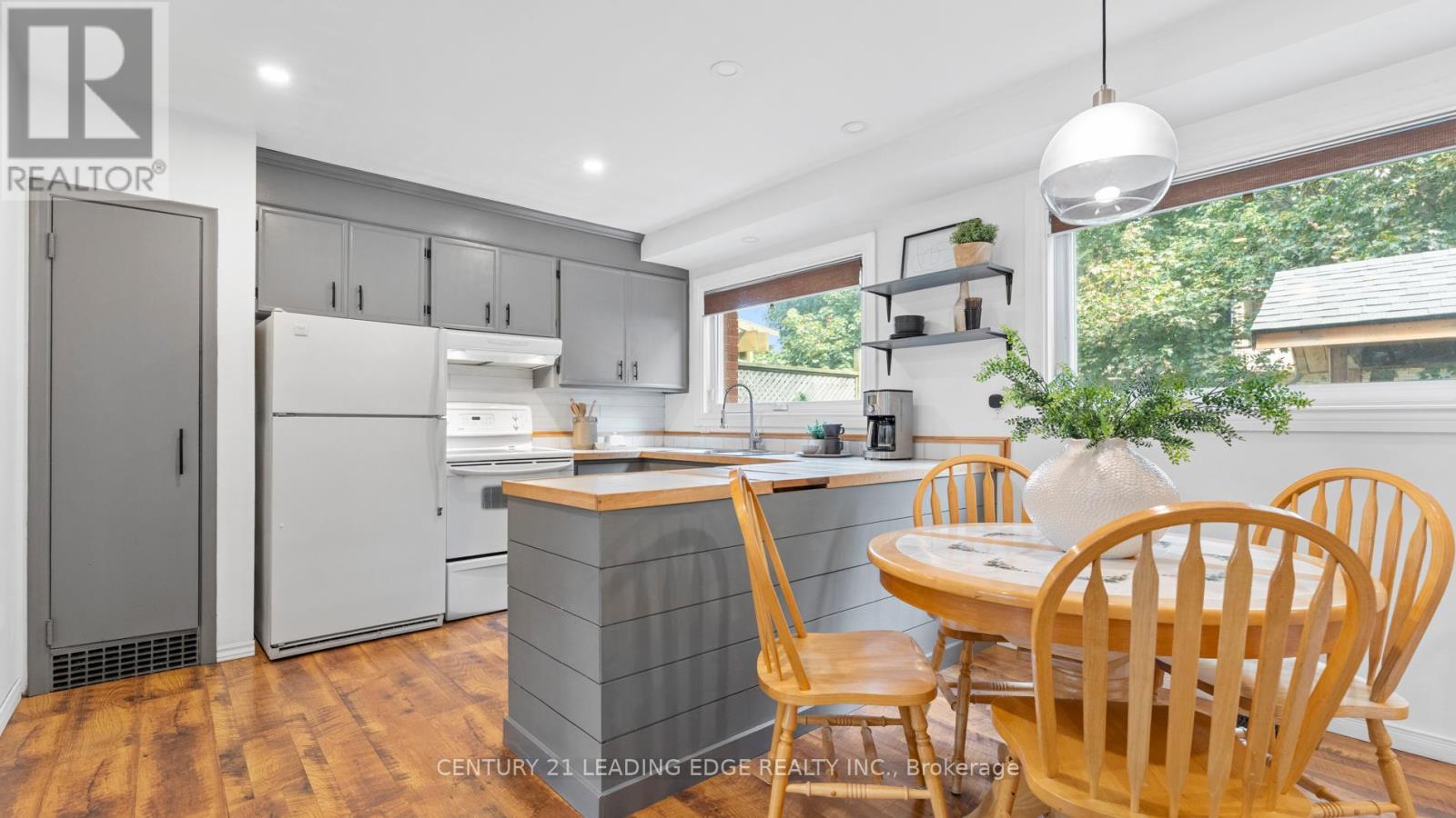 58 Falesy Avenue, Kitchener, Ontario  N2A 1N9 - Photo 8 - X12431865