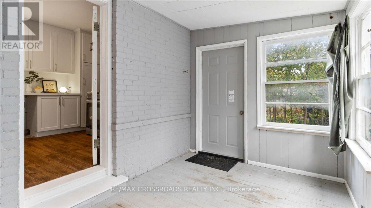 24 Catharine Street, Belleville, Ontario  K8P 1L2 - Photo 15 - X12431923
