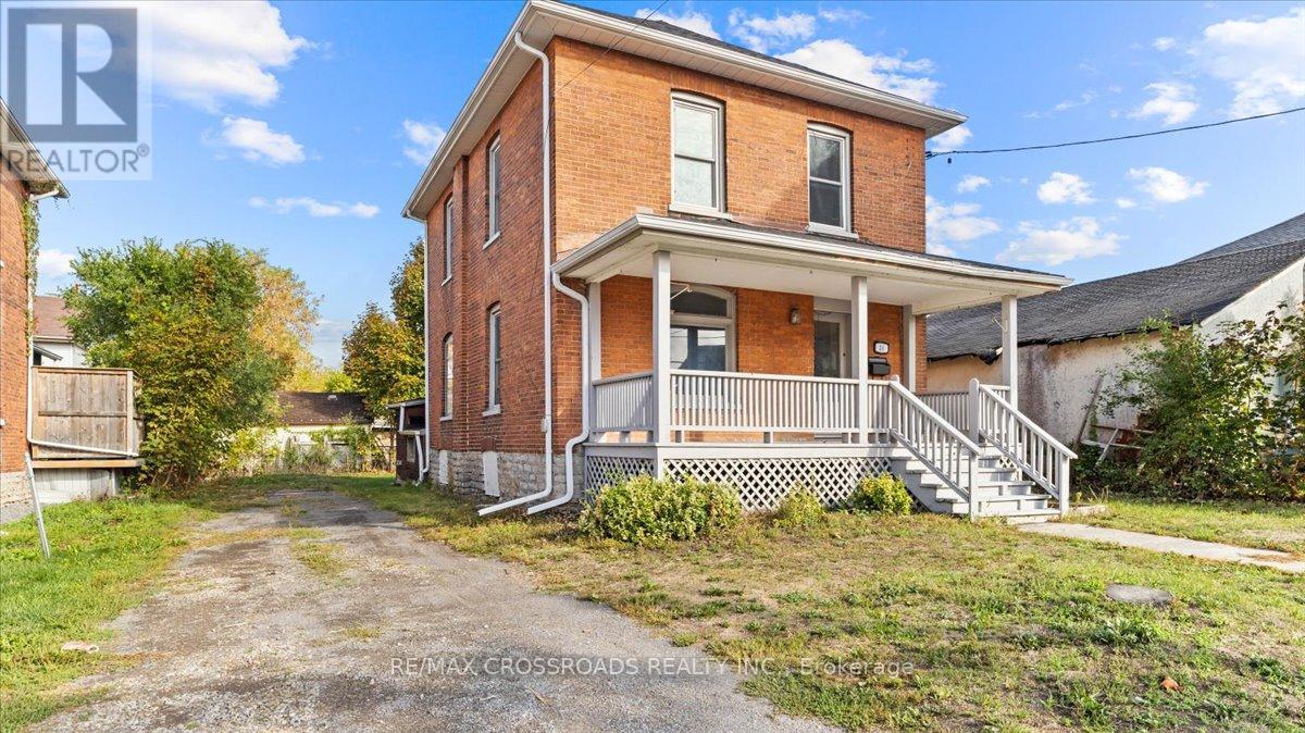 24 Catharine Street, Belleville, Ontario  K8P 1L2 - Photo 2 - X12431923