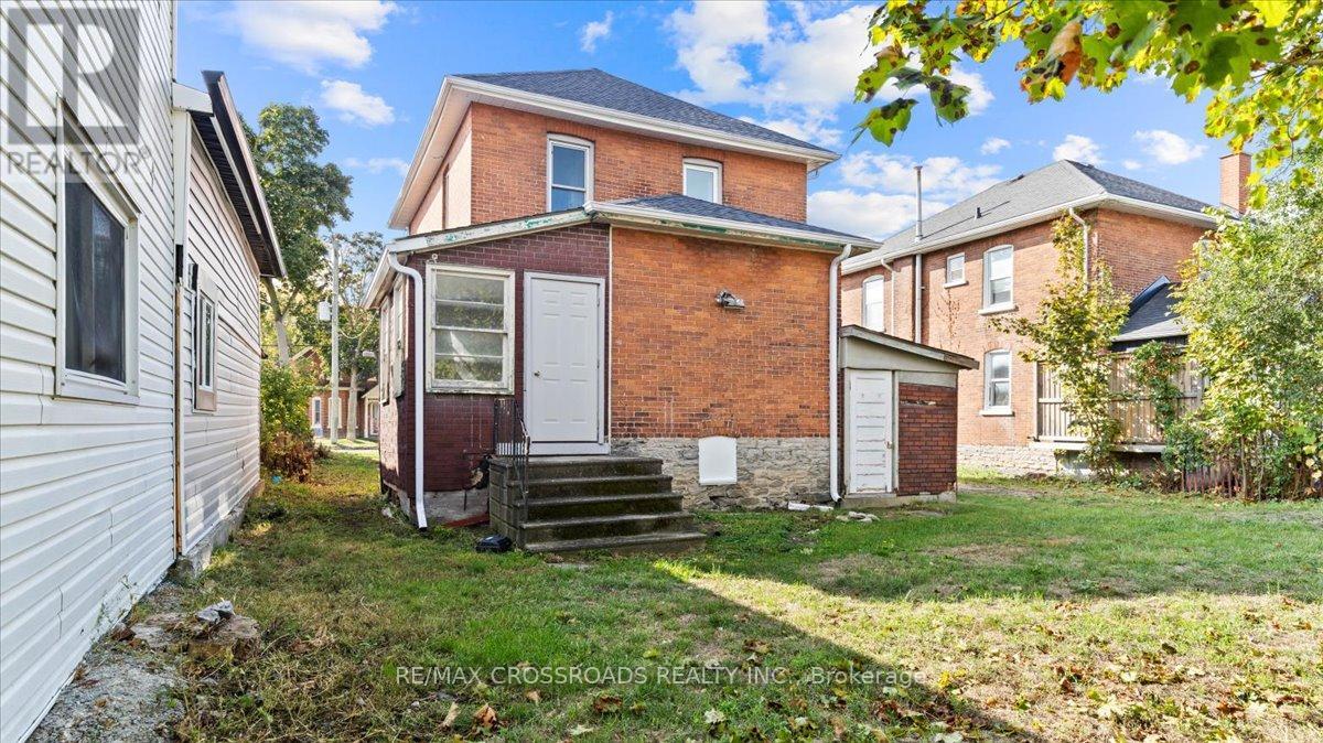24 Catharine Street, Belleville, Ontario  K8P 1L2 - Photo 28 - X12431923