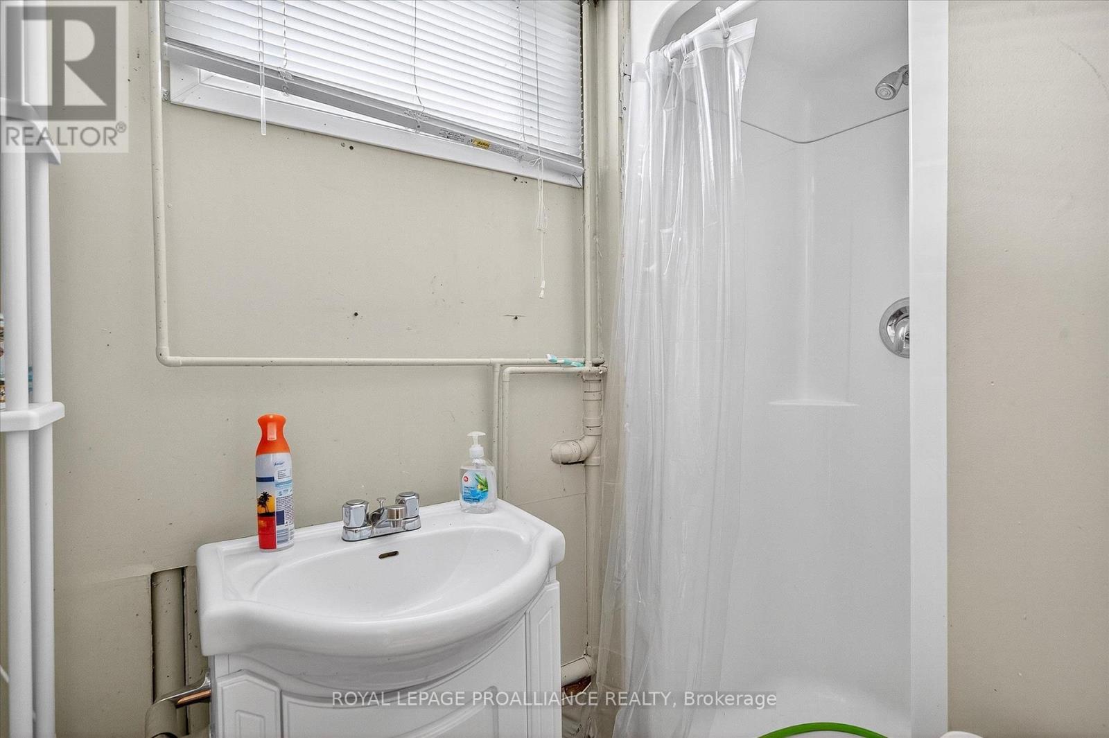 2 Seneca Road, Peterborough, Ontario  K9H 6T9 - Photo 27 - X12431992