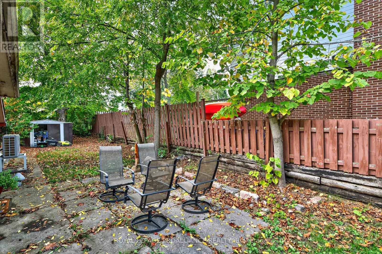 2 Seneca Road, Peterborough, Ontario  K9H 6T9 - Photo 31 - X12431992
