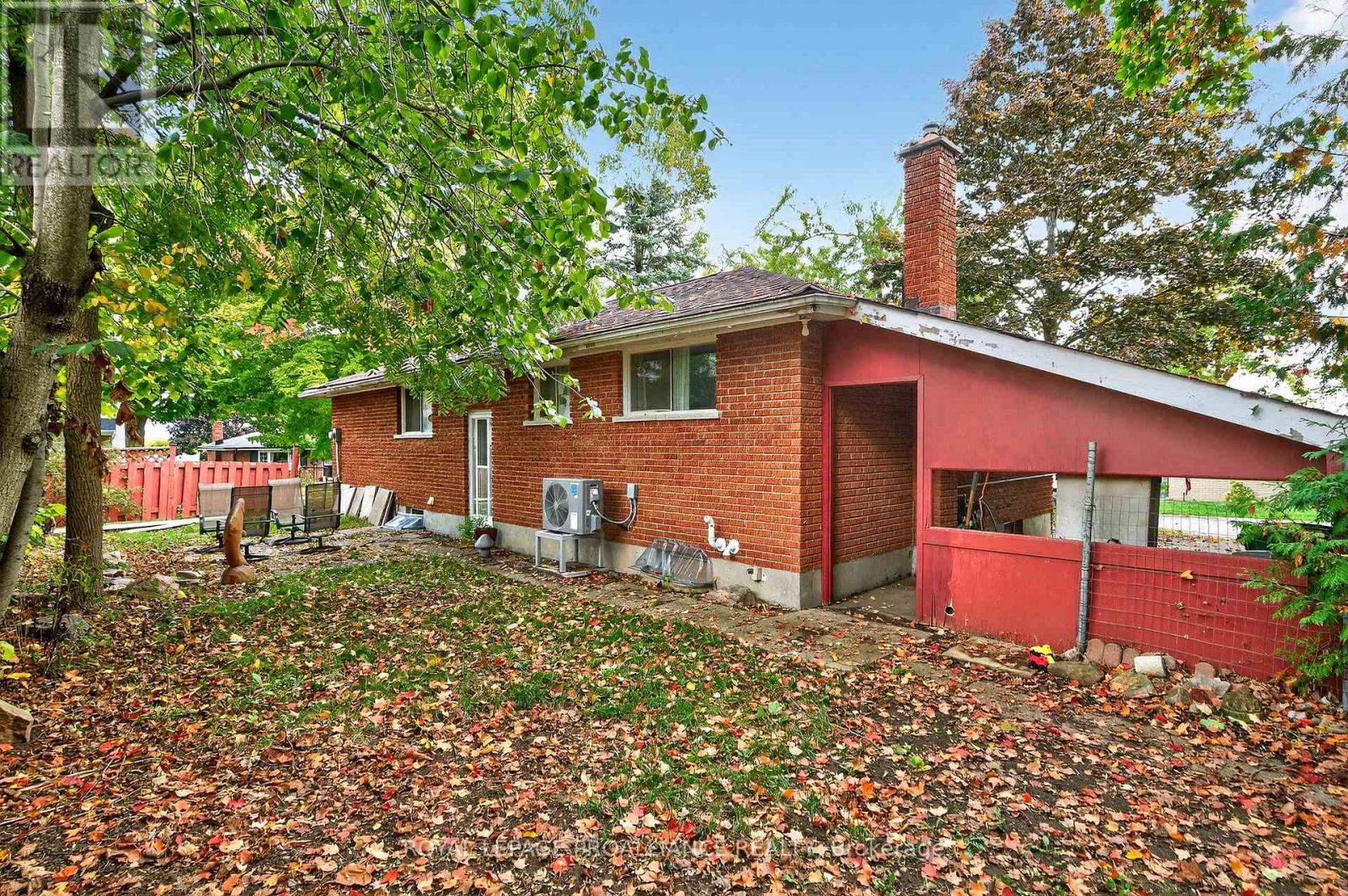 2 Seneca Road, Peterborough, Ontario  K9H 6T9 - Photo 36 - X12431992